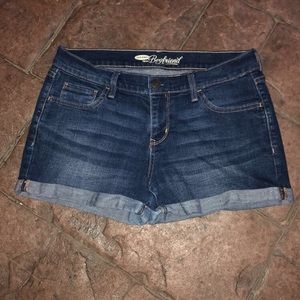 mid-thigh boyfriend shorts